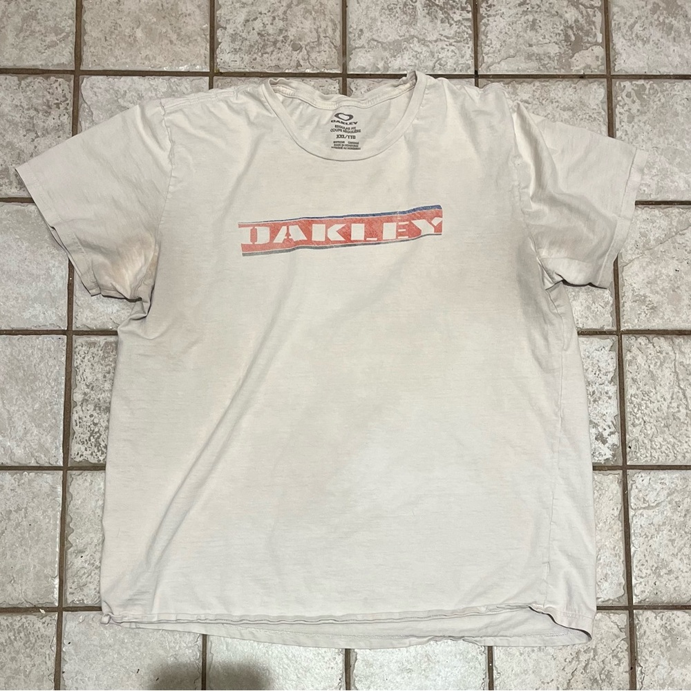 Oakley Men's Cream Tee with Red Logo